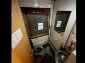 Из окон дует, в вагонах орудуют воры: пассажир пожаловался на условия в поезде "Укрзалізниці"