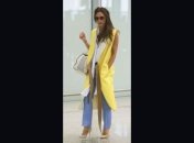 Виктория Бекхэм приехала в Пекин в цветах украинского флага