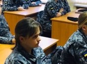 Представительница генсека НАТО: Армия на 50% должна состоять из женщин