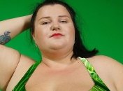 "Лайк, если узнал себя": Alyona Alyona пошутила о фигуре на карантине (Фото)