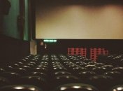 Активисты просят Порошенко отменить рекламу в кинотеатрах