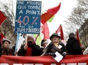 Протесты во Франции: Демонстранты заблокировали несколько НПЗ