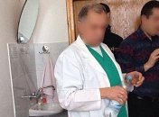 Во Львове на взятке задержали врача