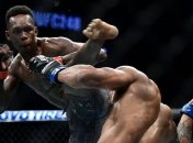 Адесанья защитил титул чемпиона UFC, победив Ромеро по очкам (Видео)