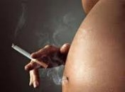 Чем опасно курение во время беременности?