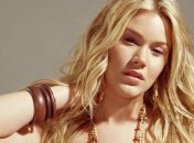 Джосс Стоун выпустила новый клип “Stuck on You” (Видео)