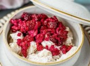 Невероятно крутое сочетание: победитель "Мастер Шеф" Евгений Клопотенко поделился рецептом галушек с мясом и вишнями (видео) 