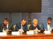 Геращенко: Боевики препятствуют поискам пропавших на Донбассе украинцев