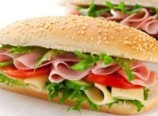 Ученые выяснили, какой вред экологии наносит производство бутербродов 