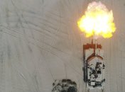 Американские морские пехотинцы ведут огонь из танка M1A1 Abrams в рамках учений