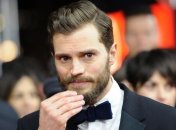 Как Джейми Дорнан отдыхает на гольф-поле