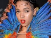 Невеста Роберта Паттинсона устроила яркую провокацию 