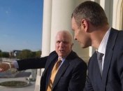 Кличко о Маккейне: Украина потеряла большого друга