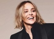 За 40 лет не сравнился никто: Шэрон Стоун рассказала о своем лучшем экранном поцелуе