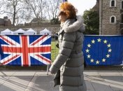Кабмин Великобритании изучает возможность переноса Brexit