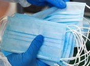 Попит в аптеках України зростає переважно на медичні маски