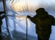 В Челябинске начались работы по застеклению окон