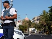 Названо имя водителя грузовика, который врезался в толпу в Ницце