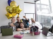 Привітання колезі у прозі