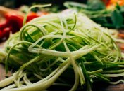 Мариновані кабачки змітатимуть банками