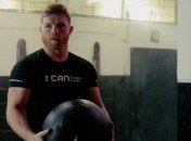 "Его никто не победит": Арум похвалил Альвареса