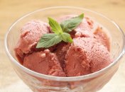 Клубничное мороженое - видео рецепт