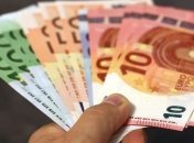 Євро в обмінниках перетнув позначку в 29 гривень