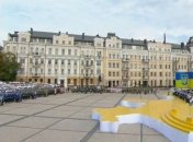 Зеленский поздравил украинцев с Днем Независимости и рассказал, когда будет военный парад