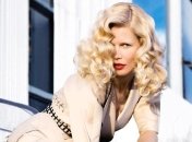 Роковая женщина: Клаудия Шиффер отметила 50-летие модной фотосессией для Vogue