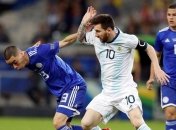 Фото Месси в концовке матча с Парагваем стало вирусным в Сети