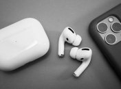 Apple обновила прошивку своих дорогих наушников