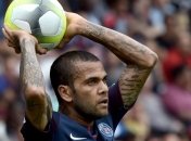 Алвес организовал ужин, чтобы помирить Кавани и Неймара