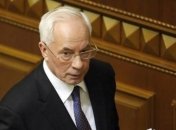 Азаров поручил МВД строже наказывать водителей