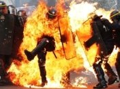 В Париже во время первомайских демонстраций ранено 6 сотрудников полиции