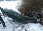 На Волыни спасатели сняли тело ребенка с льдины