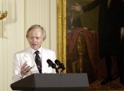 В США умер легендарный писатель и журналист Том Вулф 