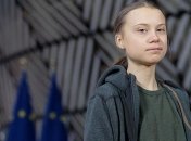 Экоактивистка Грета Тунберг появилась в музыкальном клипе в образе гадалки (Видео)