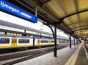 В Нидерландах упразднят гендерные различия в обращении к пассажирам в поездах