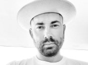 Андрей Бедняков показал фото из детства