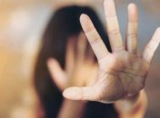 Ґвалтівників залишили на волі: на Закарпатті суд відмовив у обранні запобіжного заходу кривдникам неповнолітньої