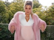 Хлое Кардашьян недовольна своей фигурой после родов