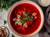 Борщ з горілкою набагато смачніший і ароматніший