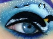 Глаза как холст: художница использует свои веки, чтобы рисовать на них сказочные картины (Фото)