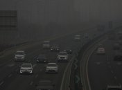 Пекин и еще более 70 городов Китая накрыло густым смогом (Фото)