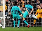 Валенсия разобрала Барселону на "Месталье" (Видео)