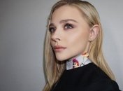 Хлоя Морец продемонстрировала стильный аутфит 