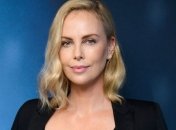 Как всегда на стиле: Шарлиз Терон продемонстрировала потрясающий образ