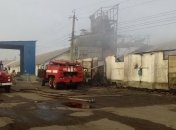 В Харьковской области горят зерносклады 