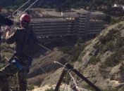 В Судаке протянули один из самых длинных троллеев мира.