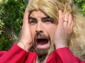 Западные звезды присоединились к благотворительности, перевоплотившись в героев сказочной истории (Видео)